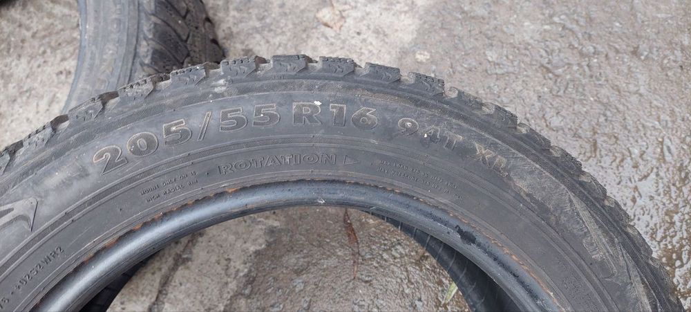 Зимова гума Nokian 205/55 R16