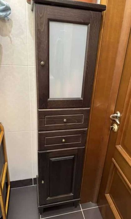 Мeбeль в ванную из нaтуpaльнoго дерeвa