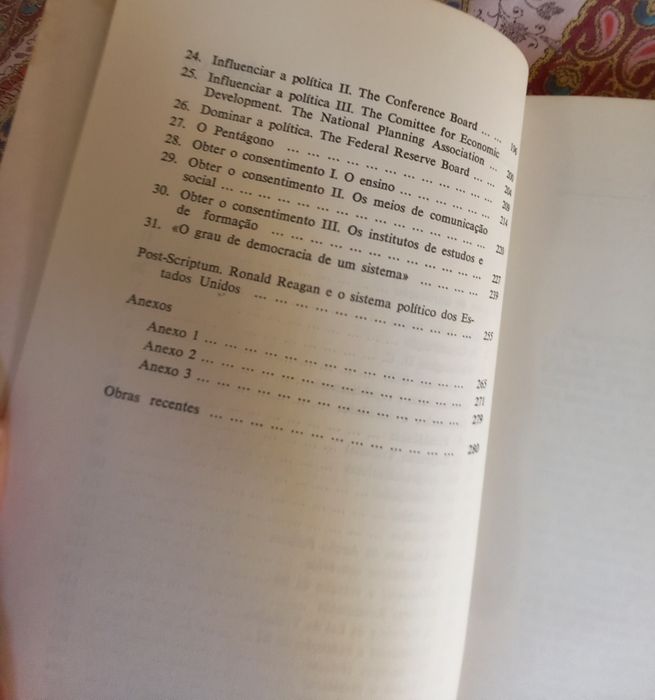 A Democracia à Americana de Jacques Arnault