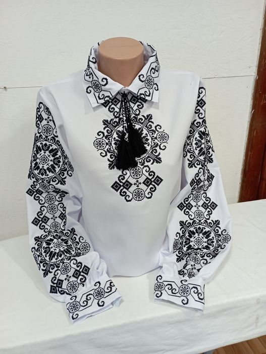 Вишита сорочка з коміром Акційна ціна