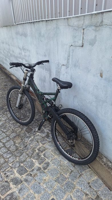 Bicicleta Dh Ultra