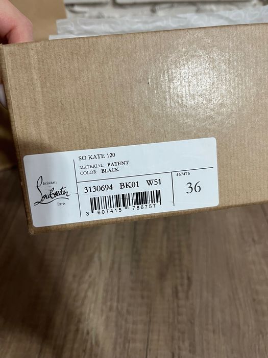 Christian Louboutin 36 розмір оригінал повний комплект