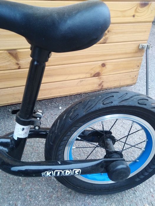 Продам дитячий беговел