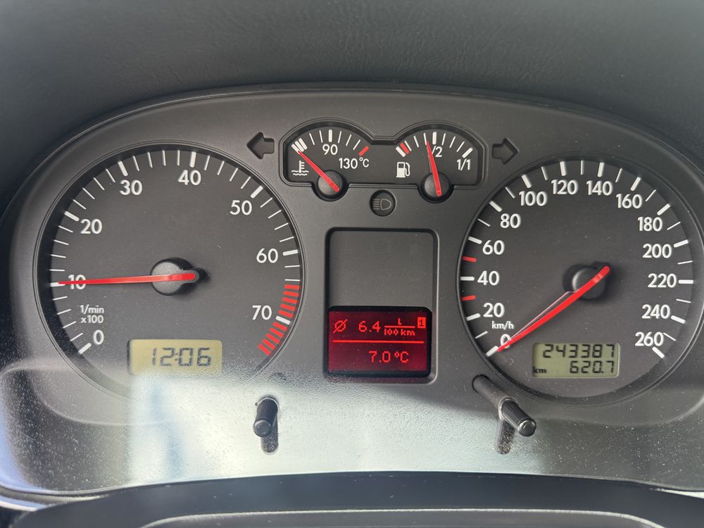 Продаж Golf 4 1.6 mpi