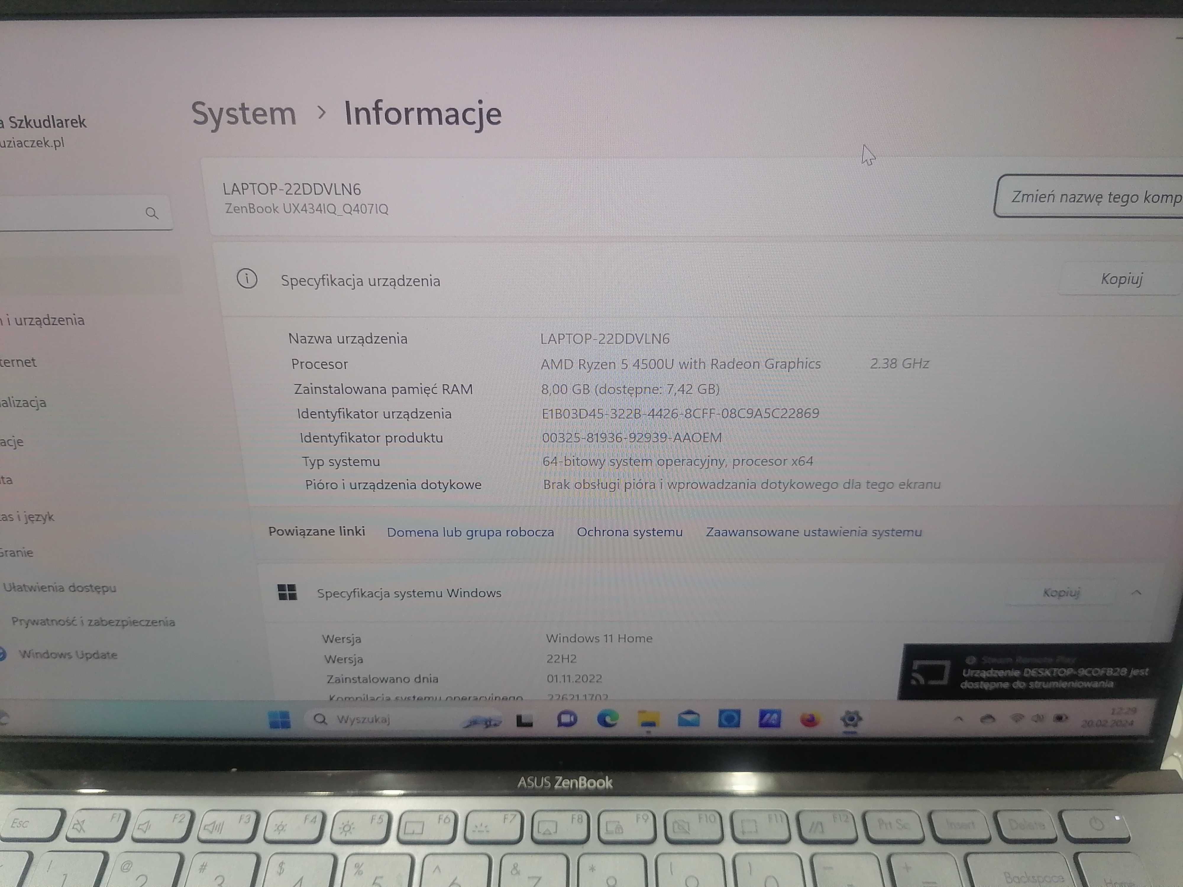 Sprzedam  laptopa  ASUS Zenbook 14 RYZEN 5