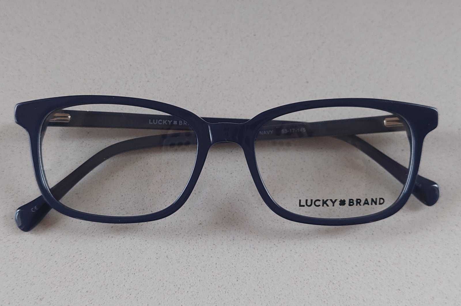 Klasyczne okulary unisex w kolorze granatowym DVD 504 od Lucky Brand!