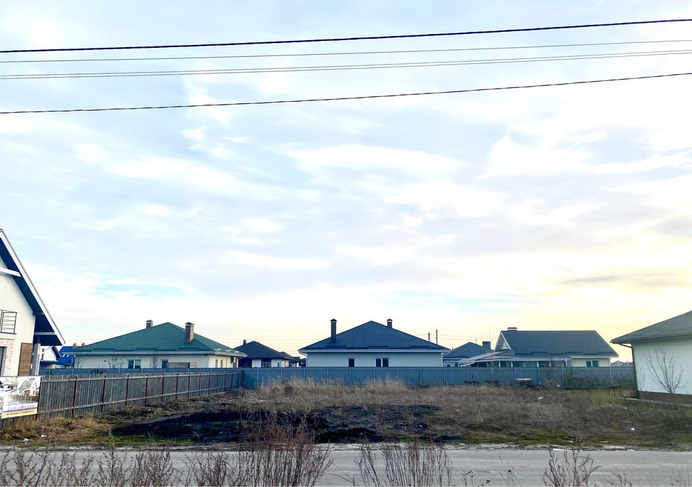Земельна ділянка зі світлом КМ Міжріччя Friends town