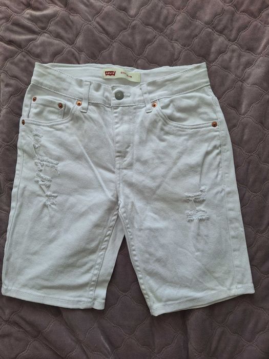 Białe spodenki Levi's 511 r. 152