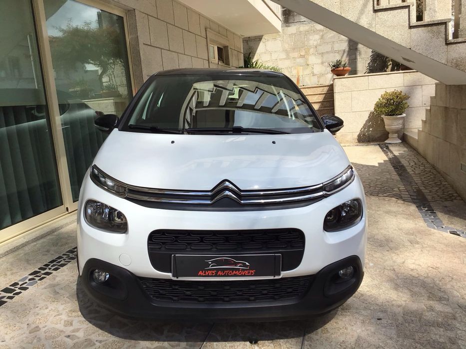 Citroen C3 1.2 2018 poucos kms