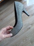 Srebrne brokatowe buty New Look 4/37