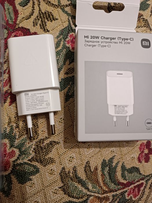 Продаються чехлы ( накладки ) на смартфоны Xiaomi