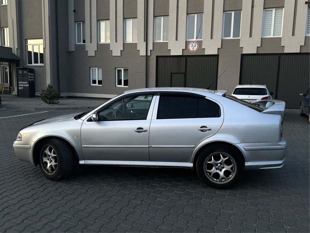 Skoda octavia tour 1.8 turbo benz