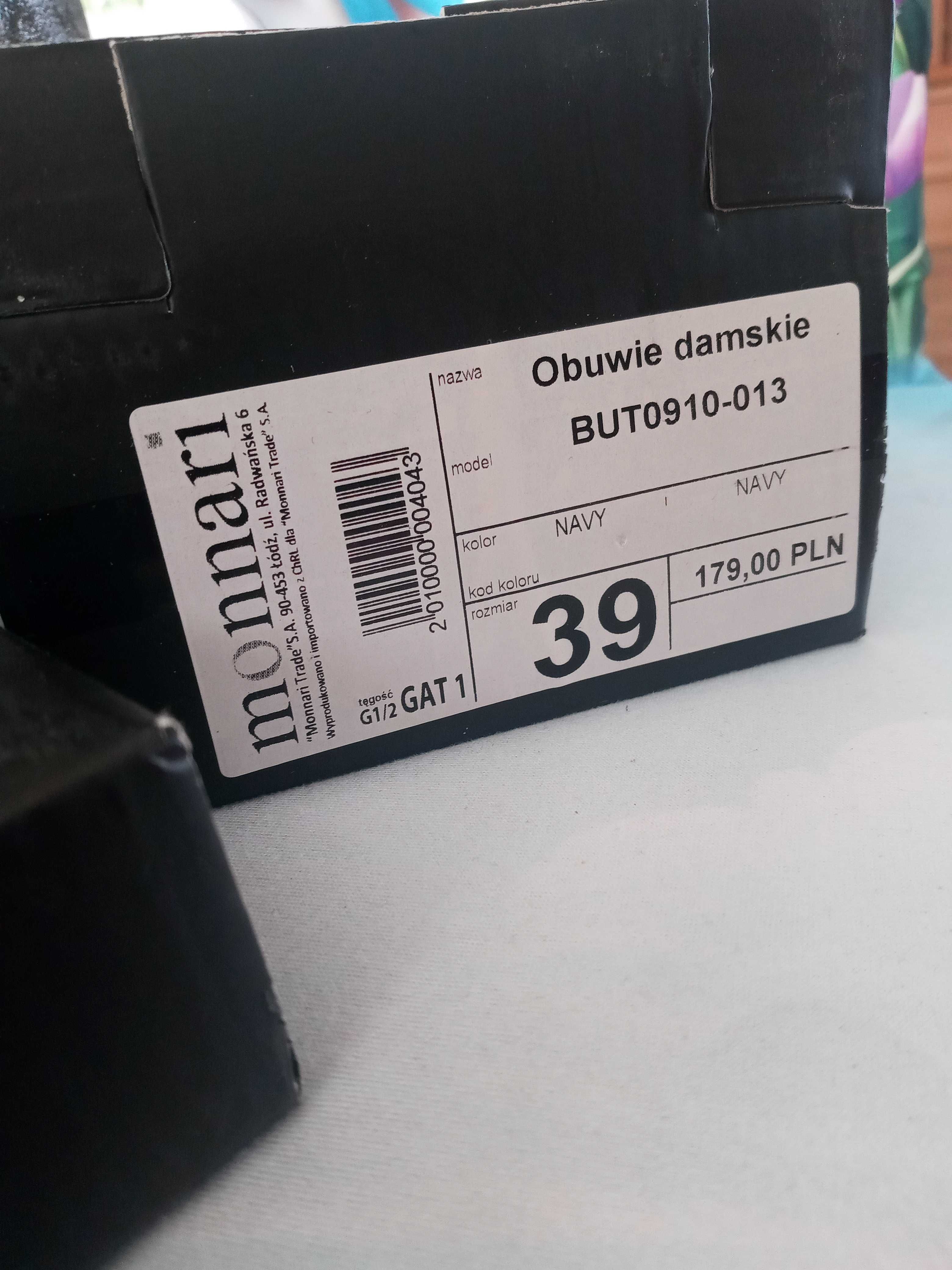 Balerinki baleriny rozmiar 39 Monnari buty na wiosnę z frędzlami