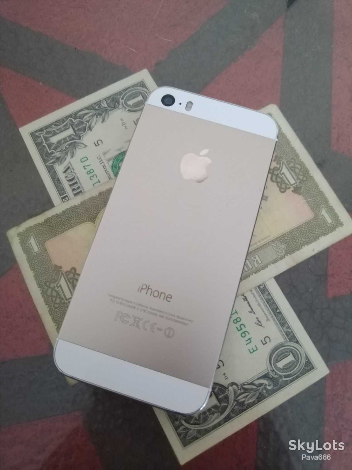 Айфон Apple iPhone 5s 16 gb gold Neverlock