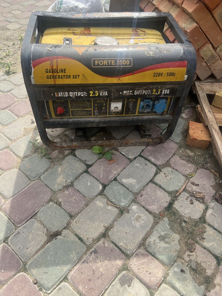Генератор Forte 3500
