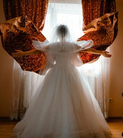 Весільне плаття 2300