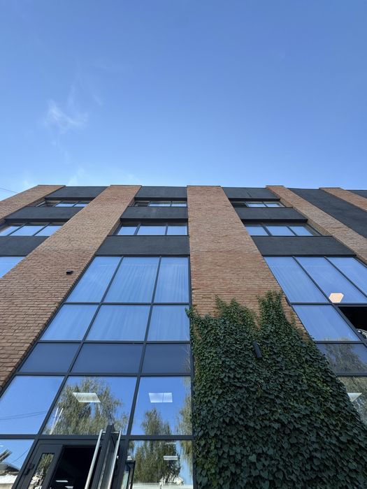 Здається комерційне приміщення 1 пов