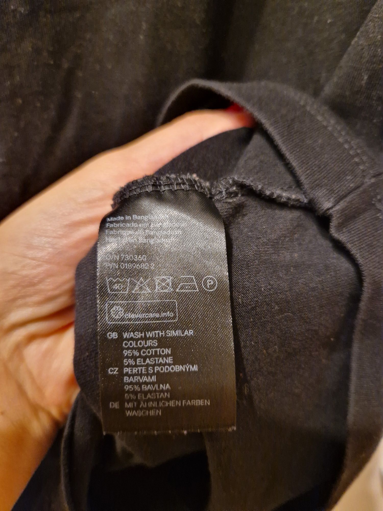 Czarna sukienka basic midi H&M na lato