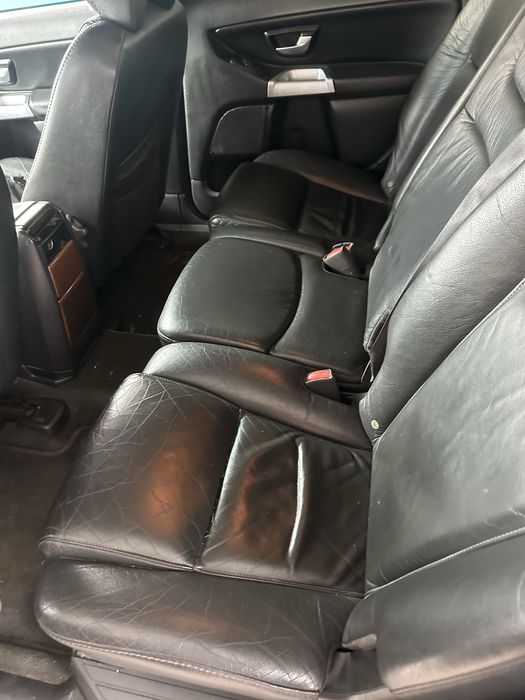 Свіжо пригнаний Volvo XС90 для ЗСУ