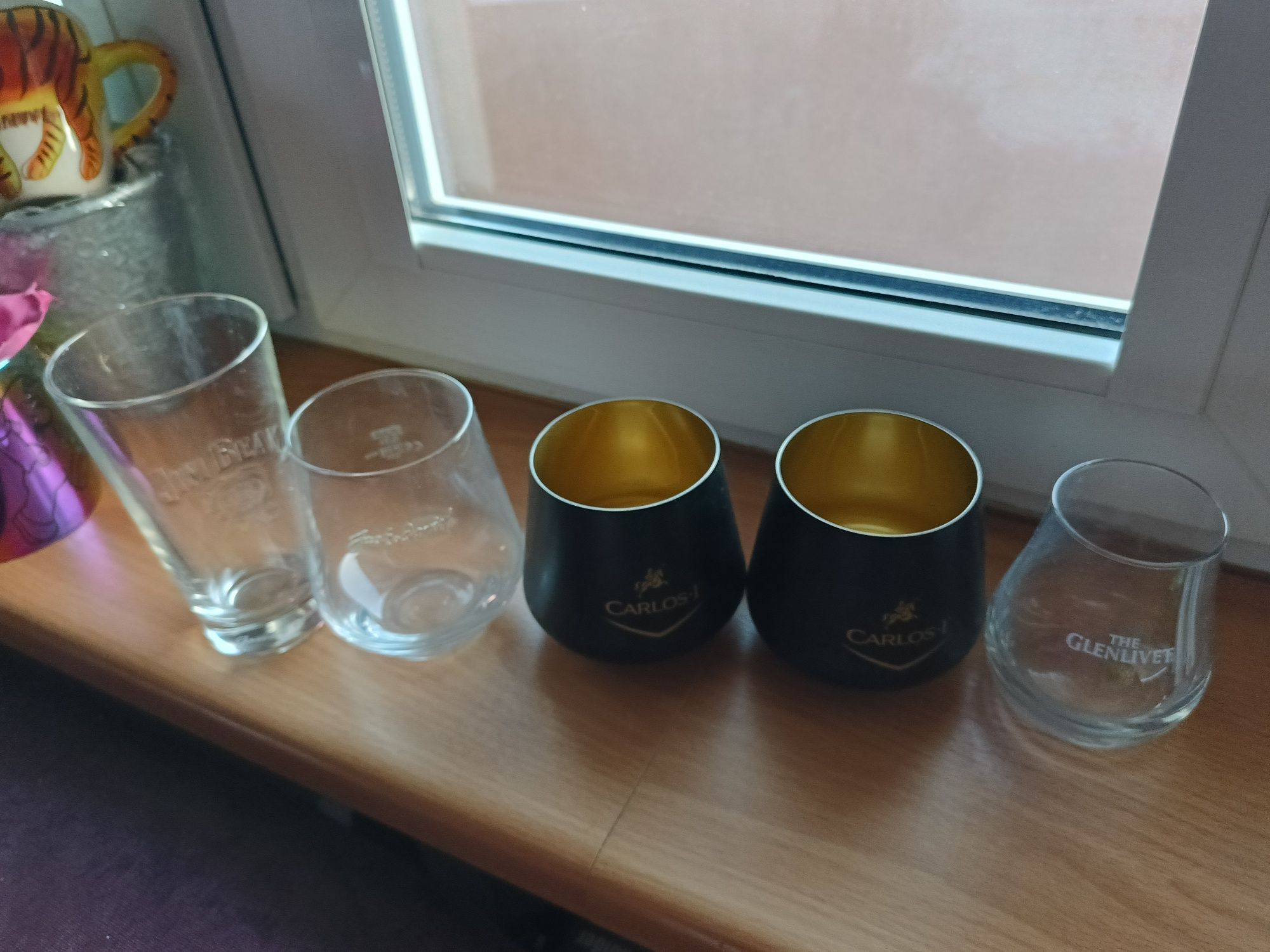 Szklanki kolekcjonerskie do drinków-brak Carlos