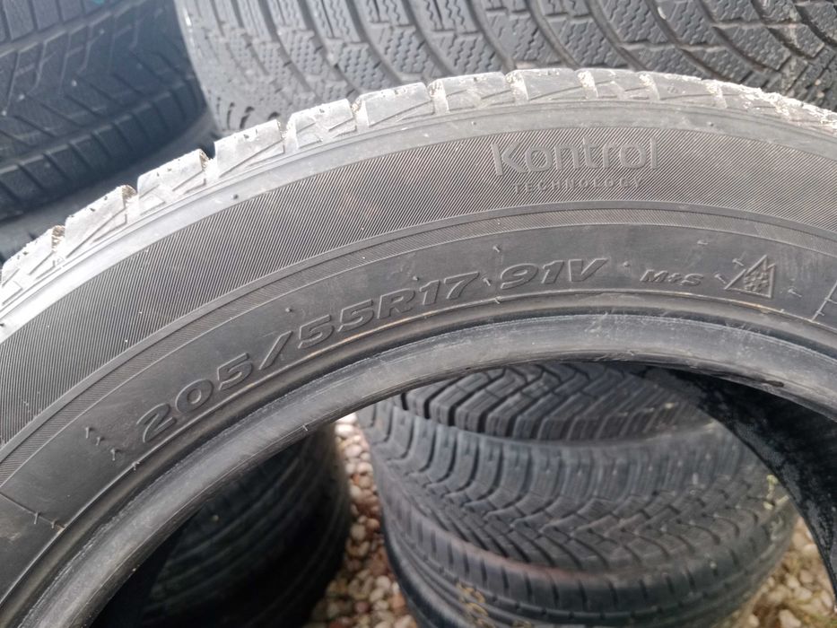 Opona używana 205/55R17 Hankook Kinergy 4S 1szt.