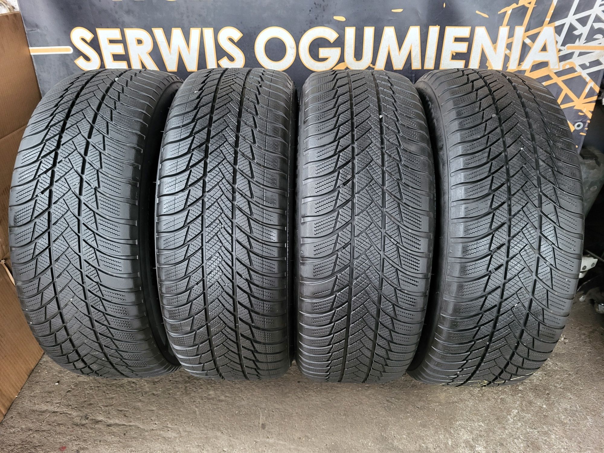 Opony zimowe 225/60/17 Bridgestone 19rok 5,5/6,3mm