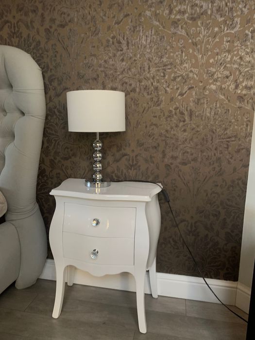 Szafka nocna+ lampki