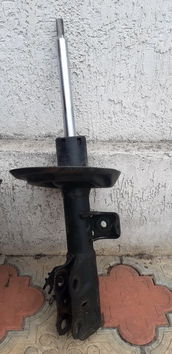 Продам стойки тойота камри гибрид