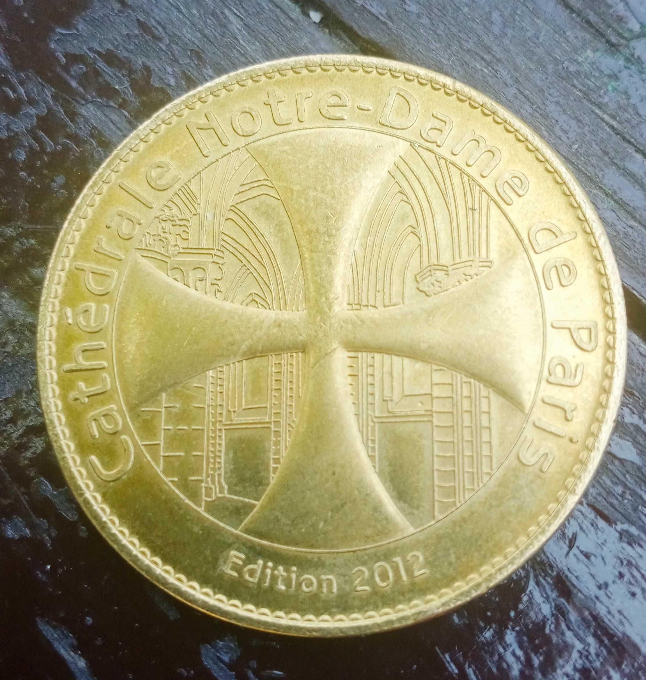 Жетон монетовидный "Notre- Dame de Paris" Франция 2012год (латунь)