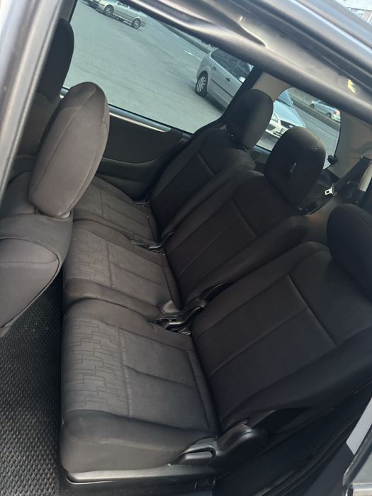 Продам власне авто Mazda MPV 2.0 дизель 2004 р.в.