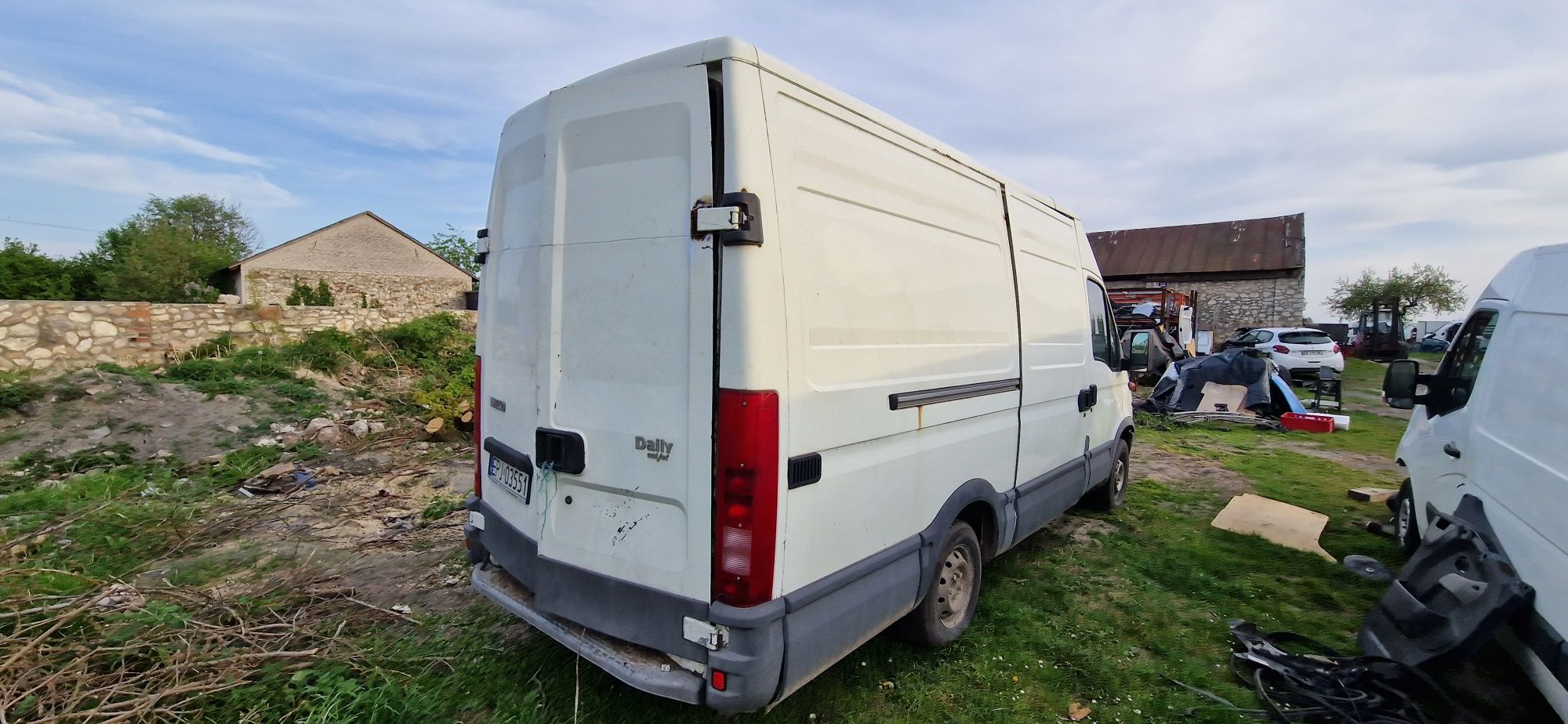 Iveco daily 2002 rok , 2.8 diesel ubezpieczony i zarejestrowany