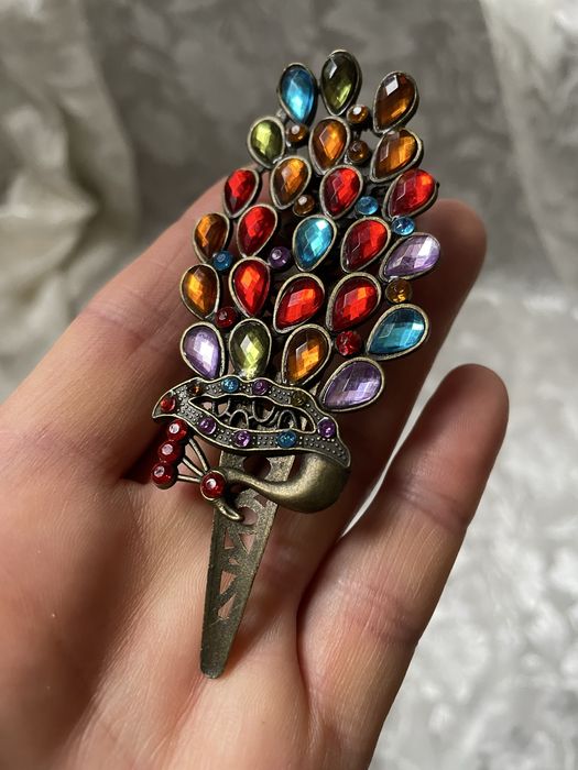 Заколка для волос, одежды