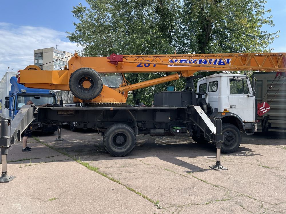 Продається автокран КС 45719-3-2 «КЛИНЦЫ 20т» 2010 року на базі МАЗ
