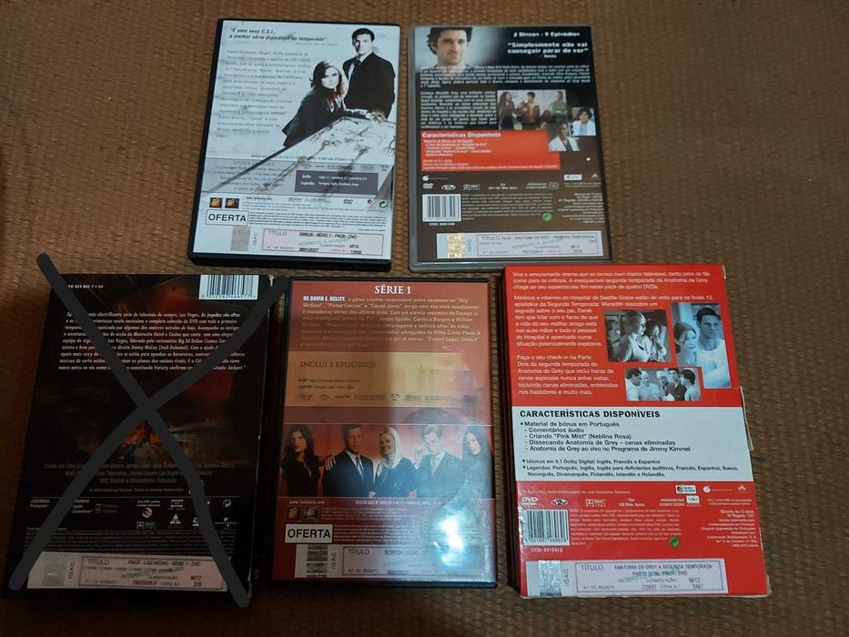 Lote #8 - 4 DVDs Séries