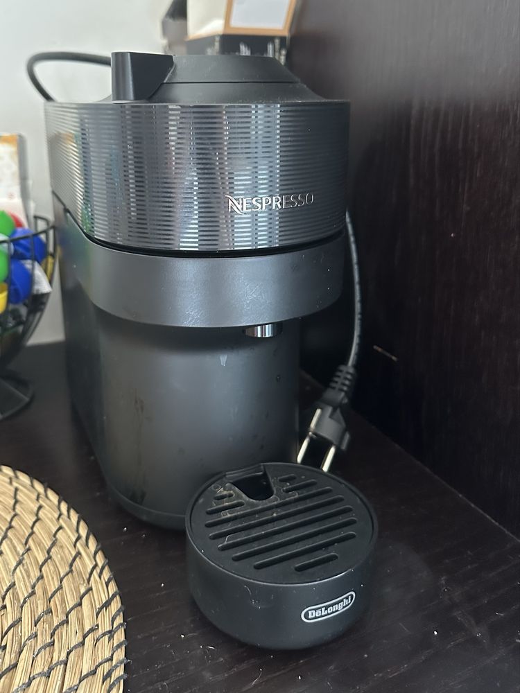 Maquina de cafe Nespresso Vertuo Pop