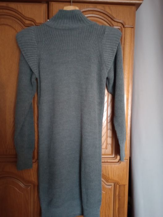 Sprzedam sukienkę sweterek