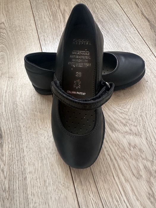 Туфлі для дівчинки geox геокс, розмір 26