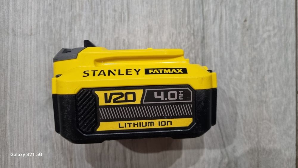 Stanley Fatmax/CRAFTSMAN V20 18V/20V 2Ah/4Ah стан ВІДМІННИЙ