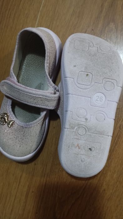 Продам капці Waldi 26 р.