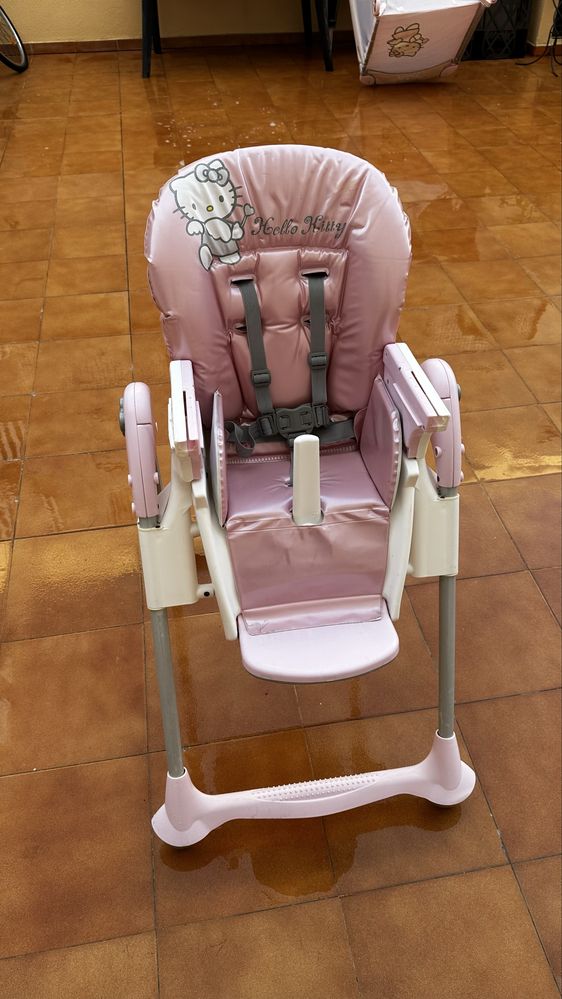 Cadeira refeicao Hello Kitty