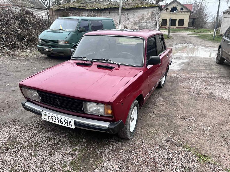 Продам ВАЗ 2105.