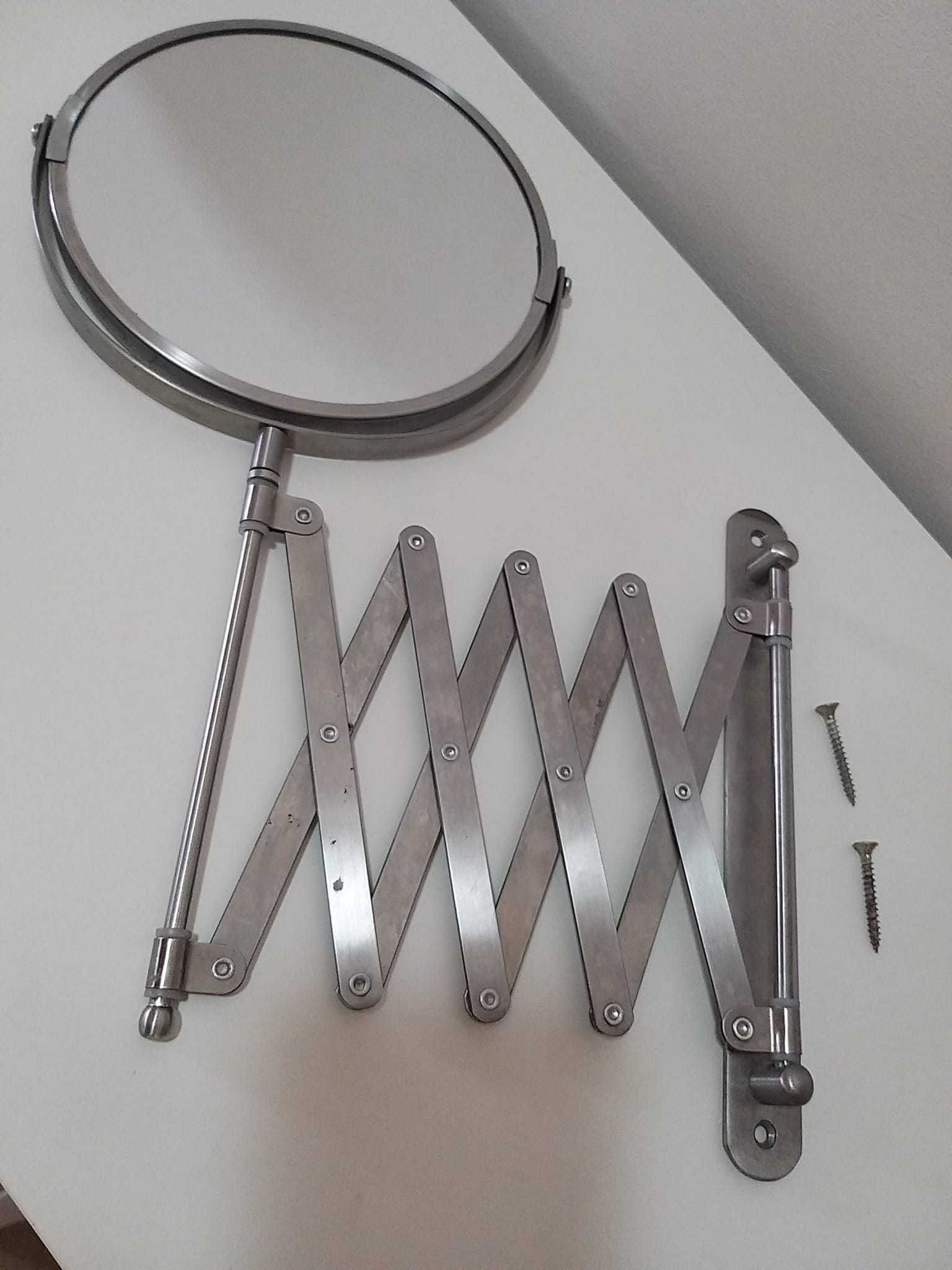 Espelho de parede extensível