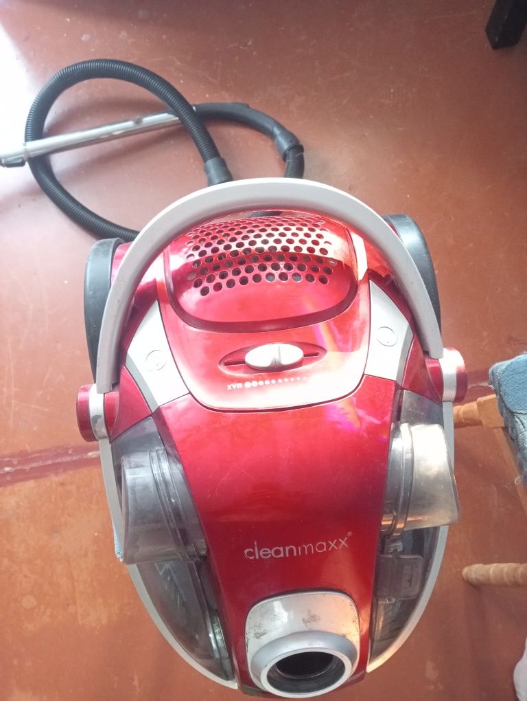 Продам пылесос Cleanmaxx.