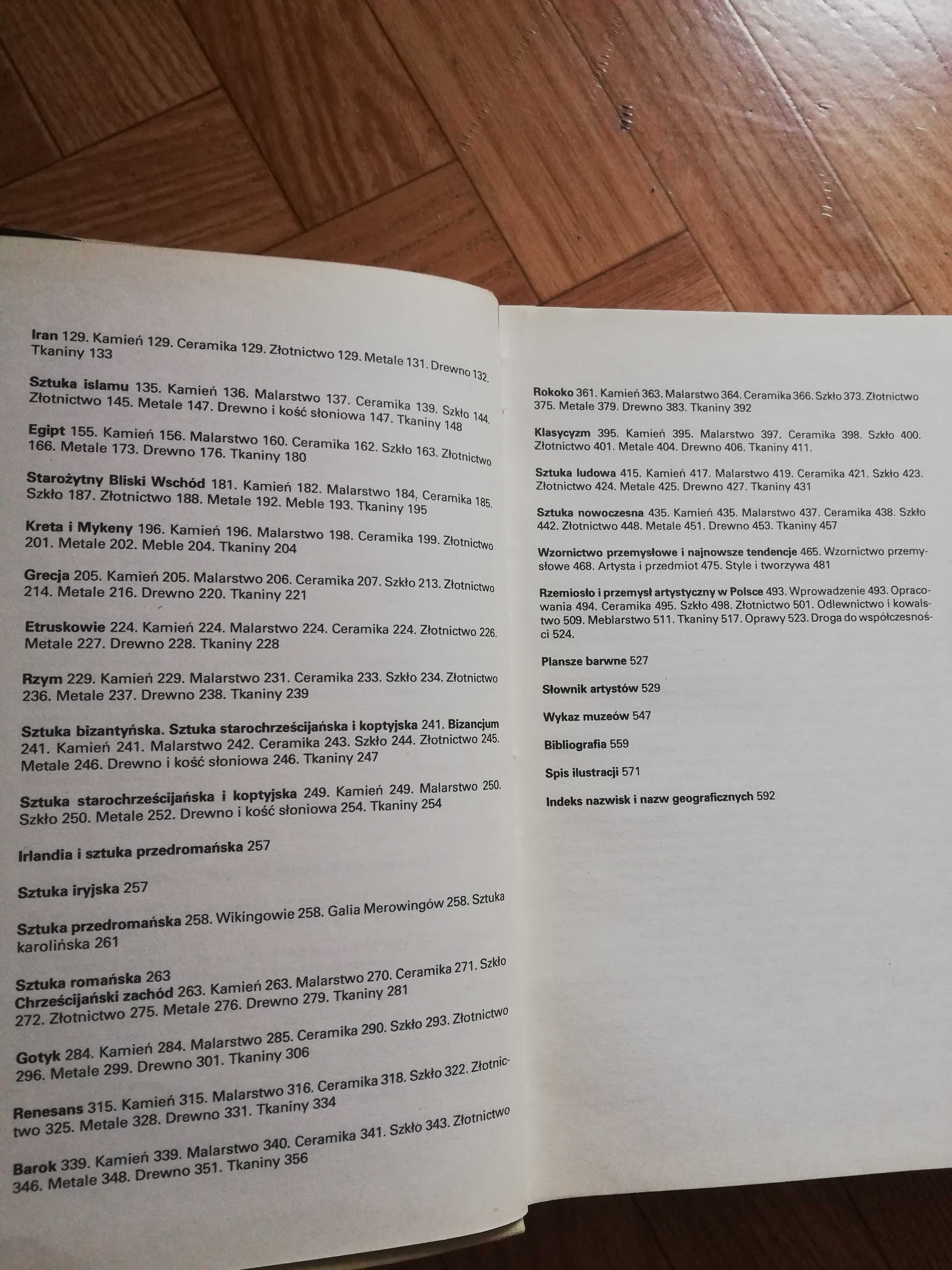 ,,Historia sztuki zdobniczej"
