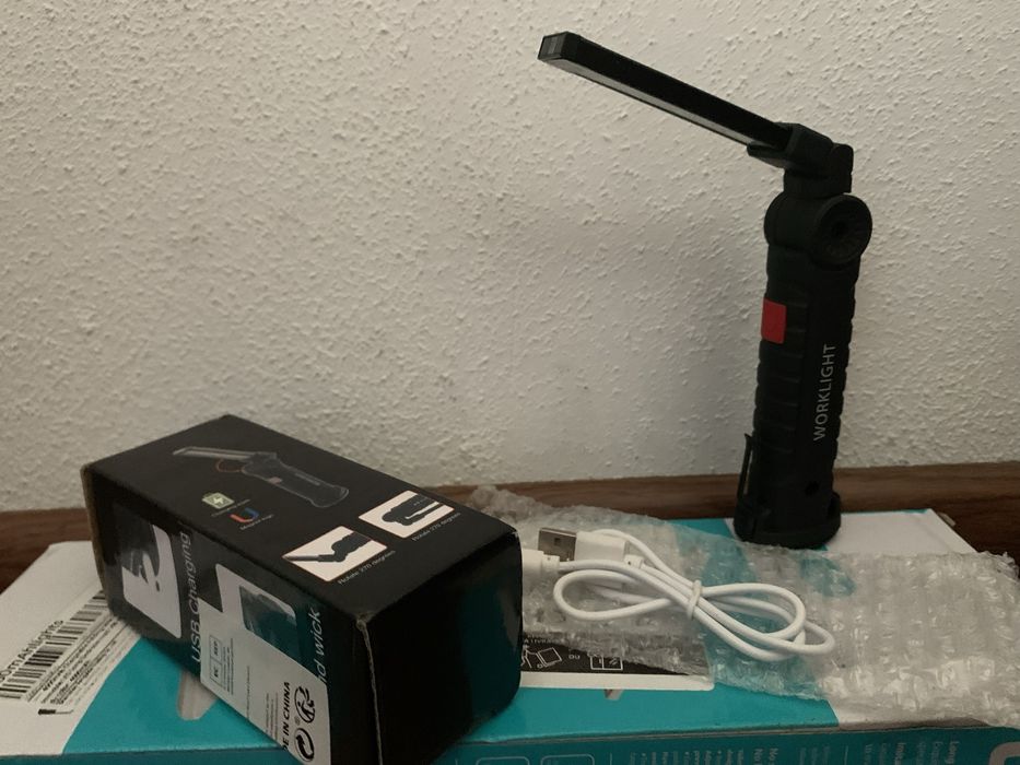 LED ліхтарик на акумуляторі