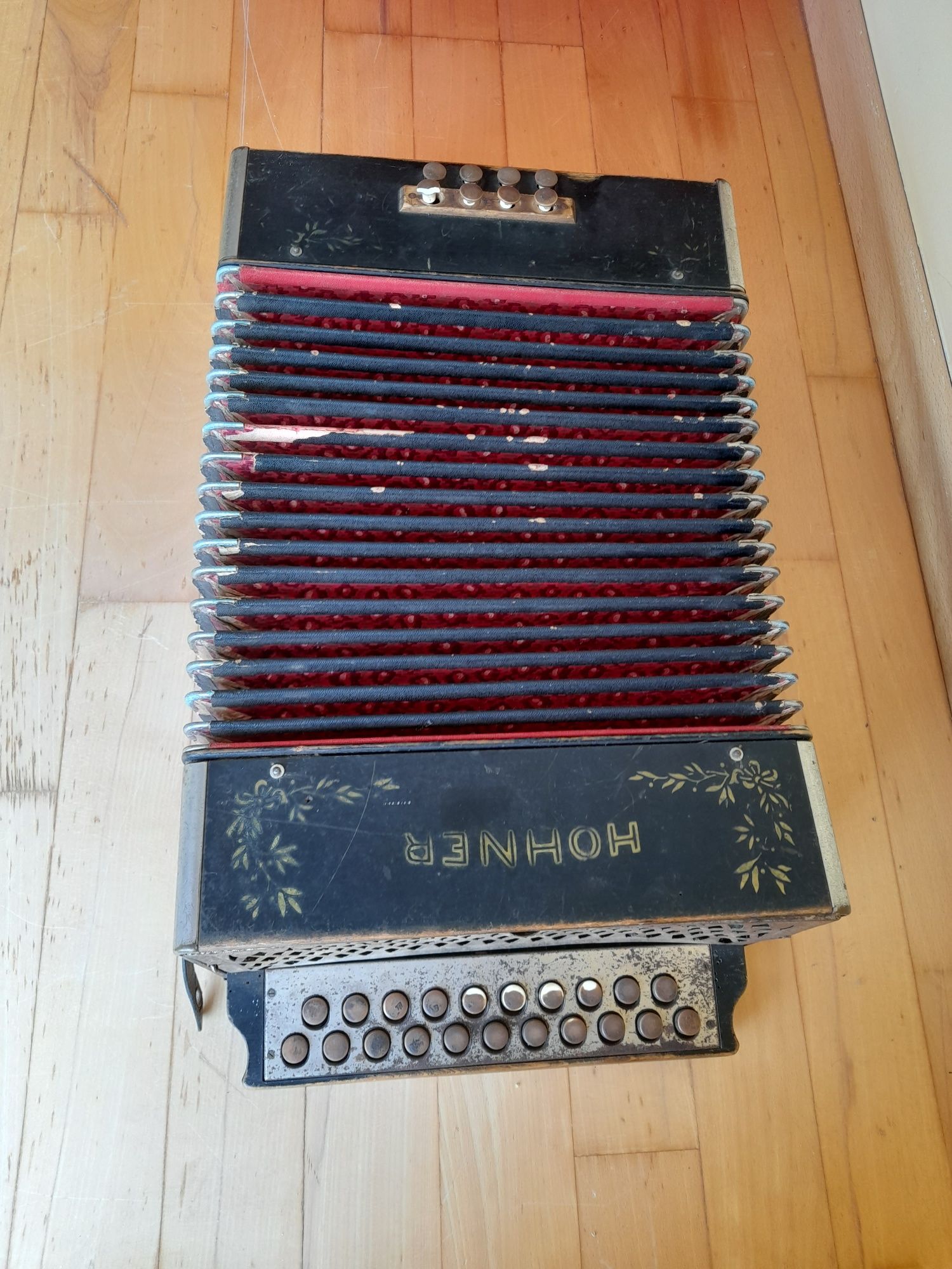 Zabytkowy akordeon Hohner harmonia antyk