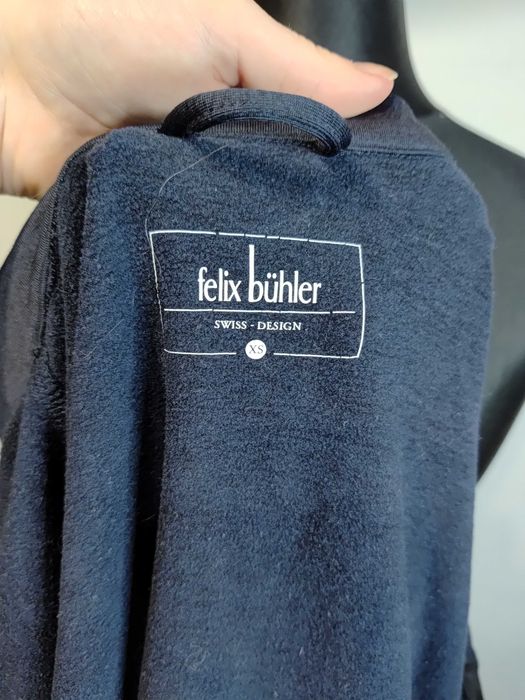 1365. Jeździecka koszulka techniczna Felix Buhler rozmiar XS