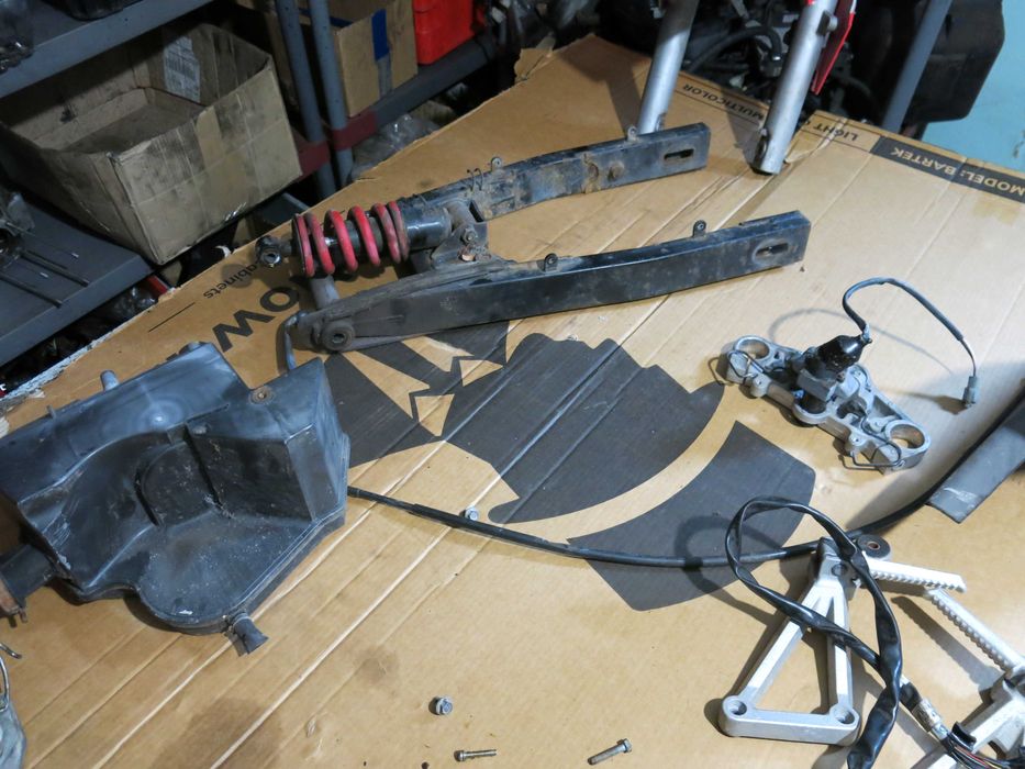 Amortyzator tylny Daelim Roadwin Roadsport VJF VJ 125