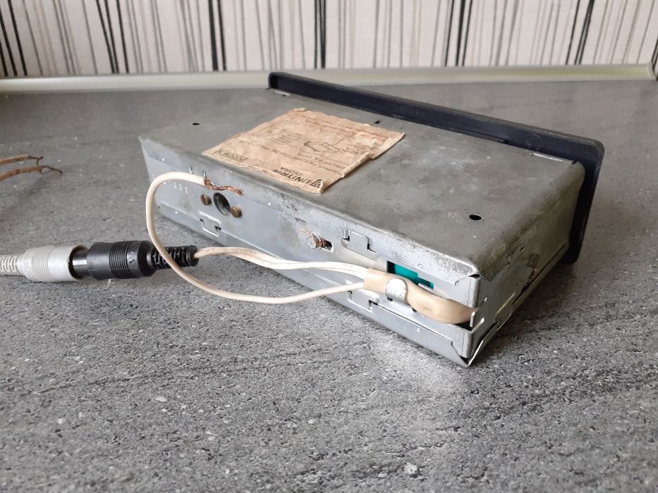 Radio Unitra R-801 Diora Safari 6 samochodowe retro PRL Fiat 125p 126p
