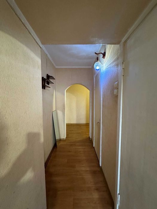 ПРОДАМ великогабаритну 1-кімн. квартиру (3 мкрн, лівий берег)